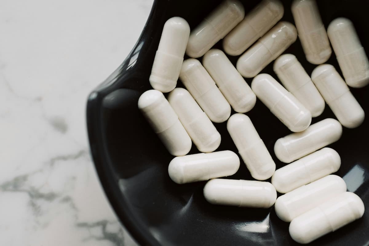 Recovery-focused ingredients including magnesium, vitamin C, and marine collagen