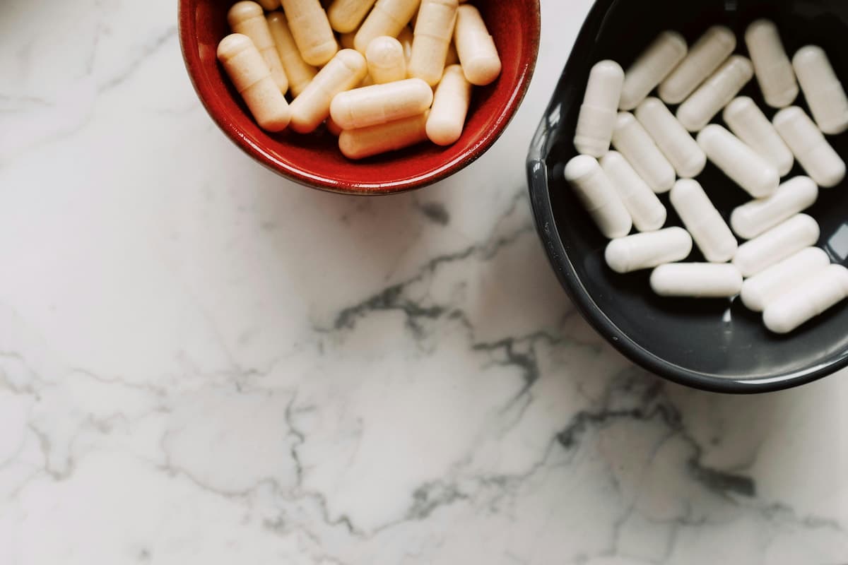Supplements supporting energy, sleep, and bone health through the perimenopause transition